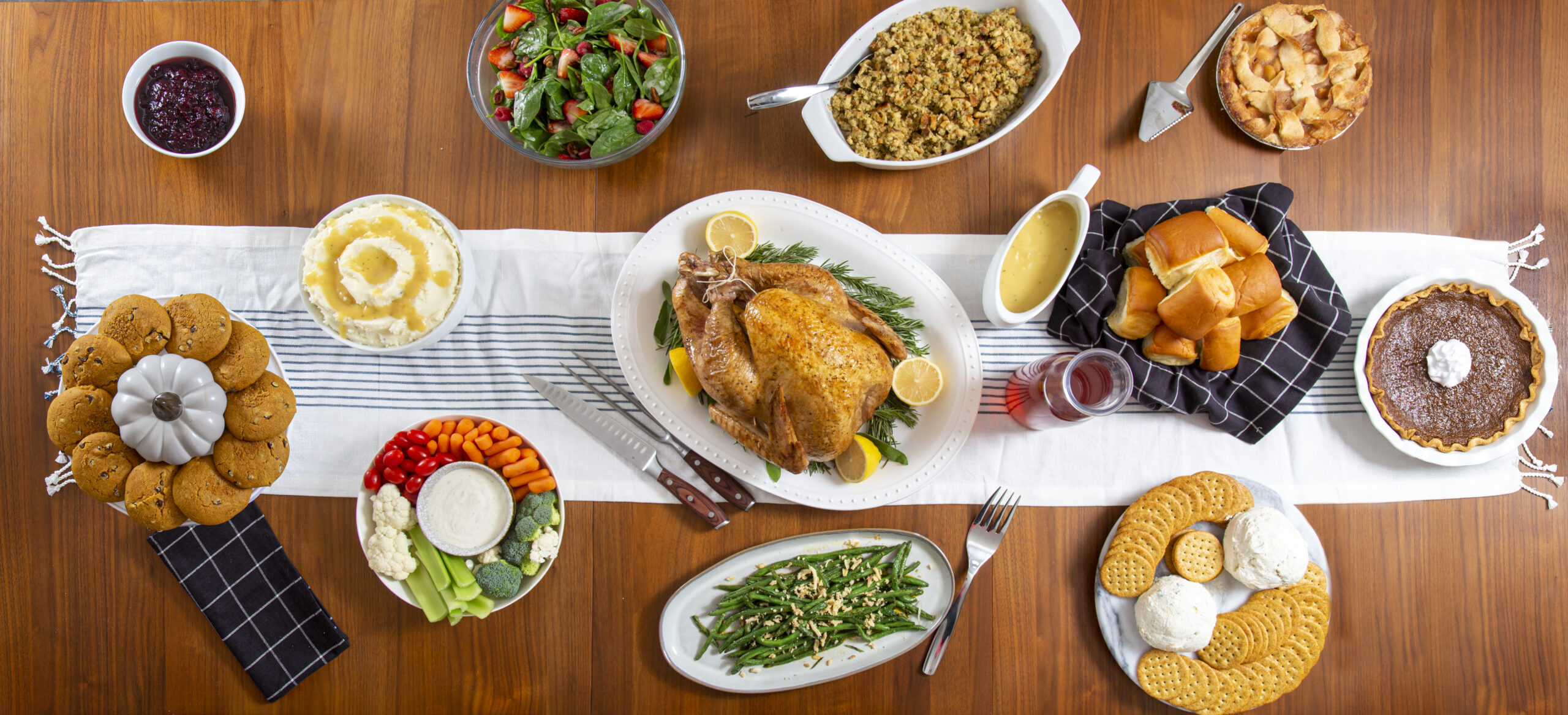 Thanksgiving_TableSpread_AFS