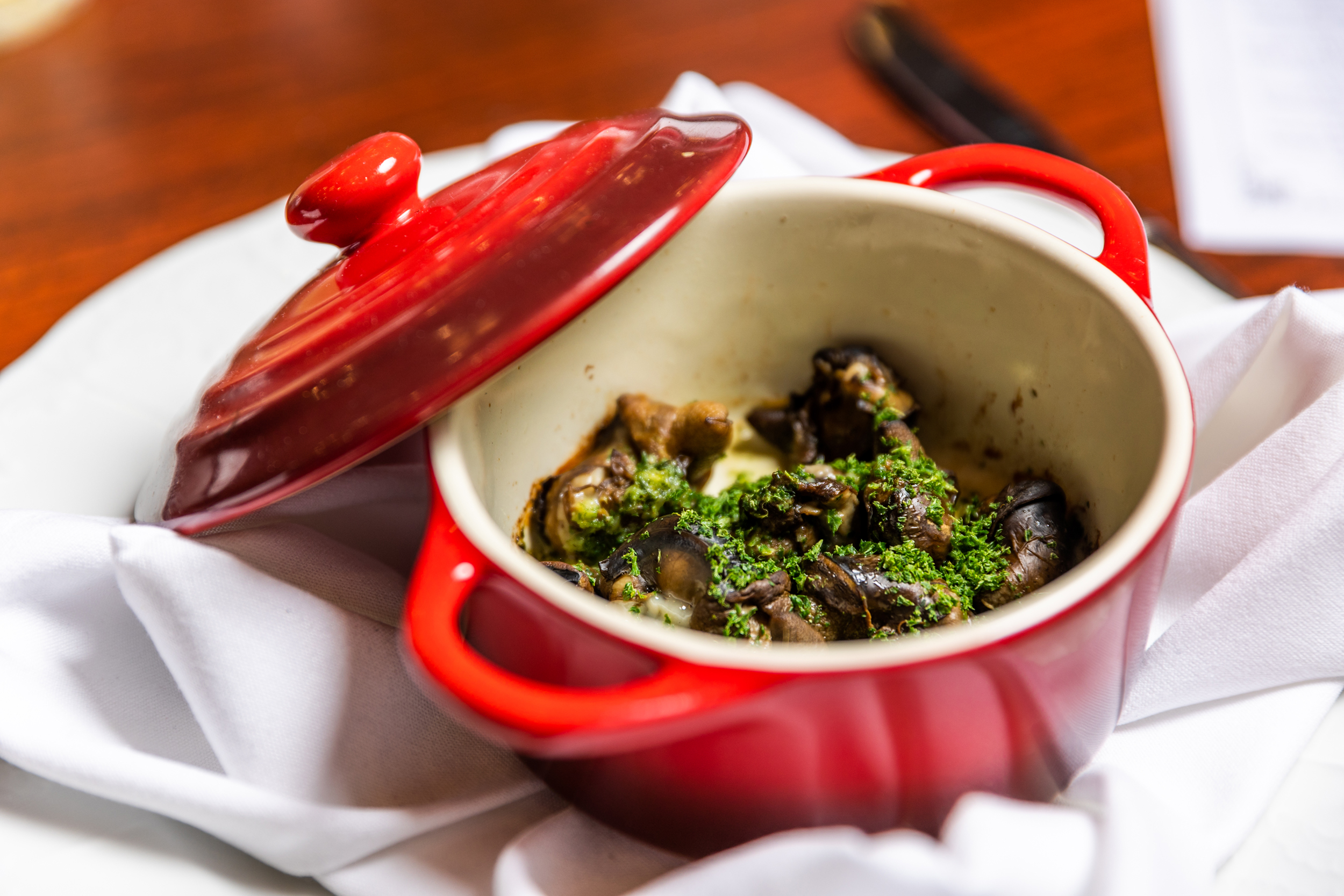 BistroProvenance_Escargot_Spothopper-1