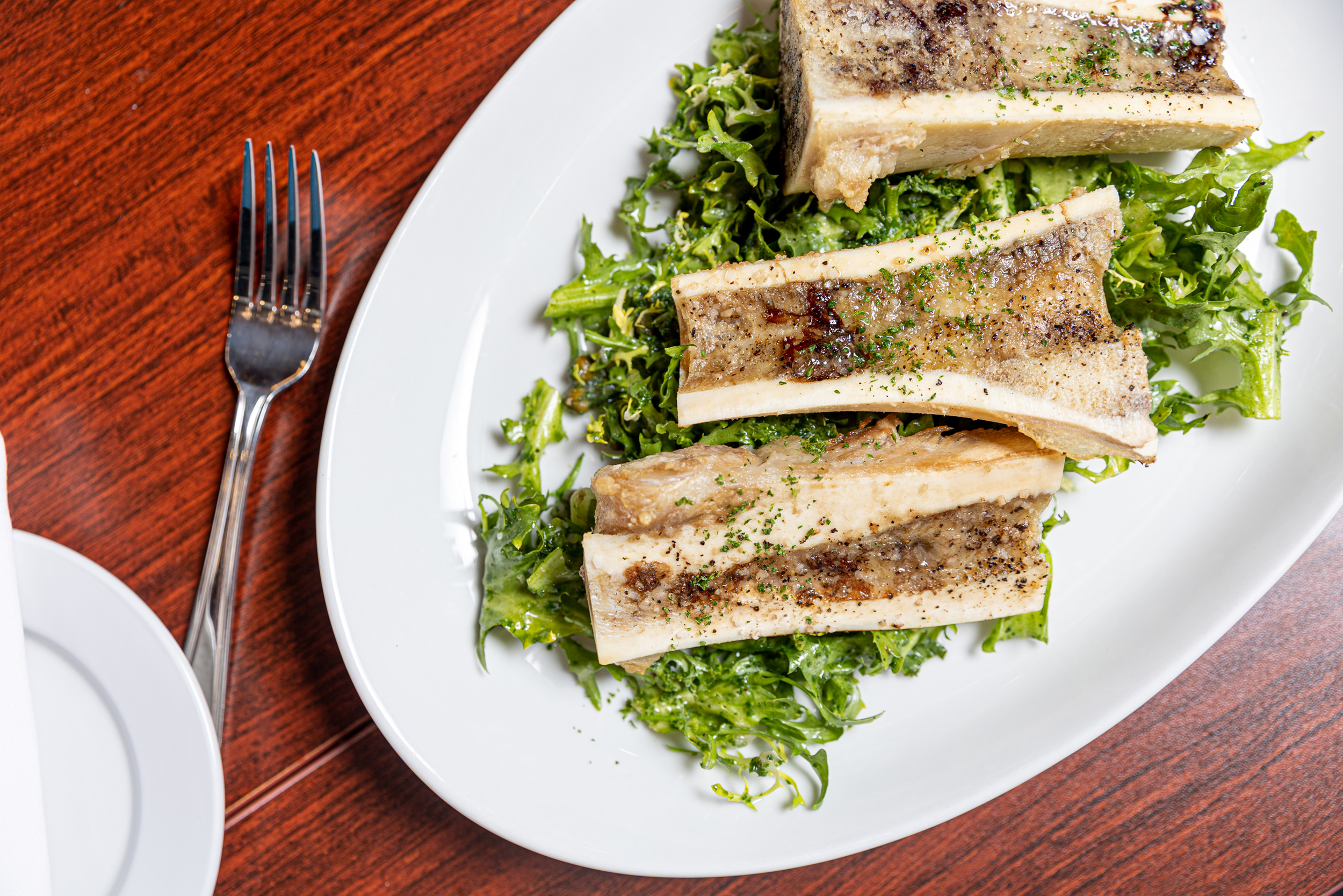 BistroProvenance_RoastedBoneMarrow_Spothopper-2_1